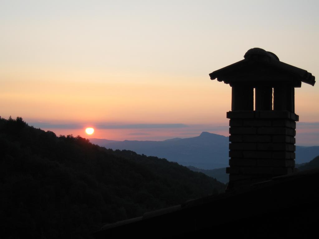 Il Borgo Dei Corsi - Charming Holiday Apartments Ortignano Raggiolo Екстериор снимка