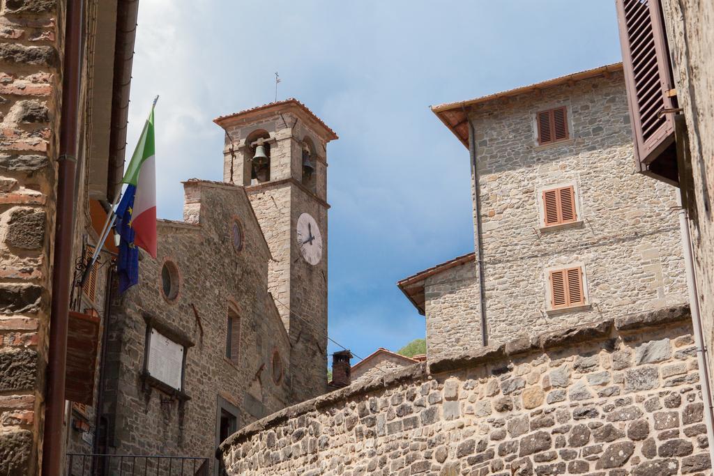 Il Borgo Dei Corsi - Charming Holiday Apartments Ortignano Raggiolo Екстериор снимка