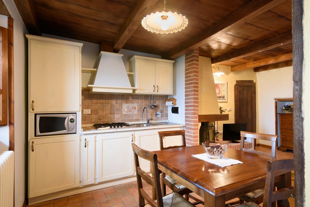 Il Borgo Dei Corsi - Charming Holiday Apartments Ortignano Raggiolo Екстериор снимка