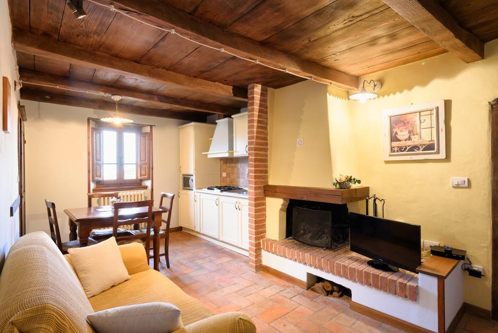 Il Borgo Dei Corsi - Charming Holiday Apartments Ortignano Raggiolo Екстериор снимка