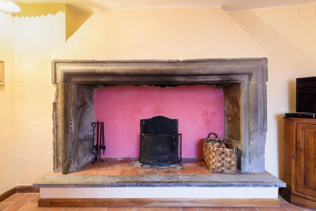 Il Borgo Dei Corsi - Charming Holiday Apartments Ortignano Raggiolo Екстериор снимка