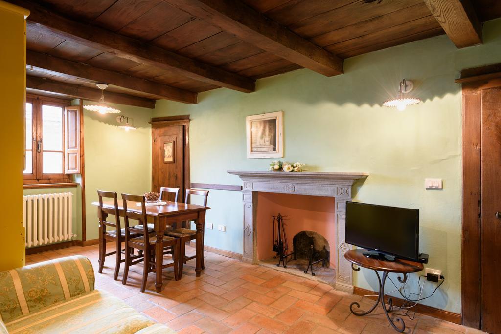 Il Borgo Dei Corsi - Charming Holiday Apartments Ortignano Raggiolo Екстериор снимка
