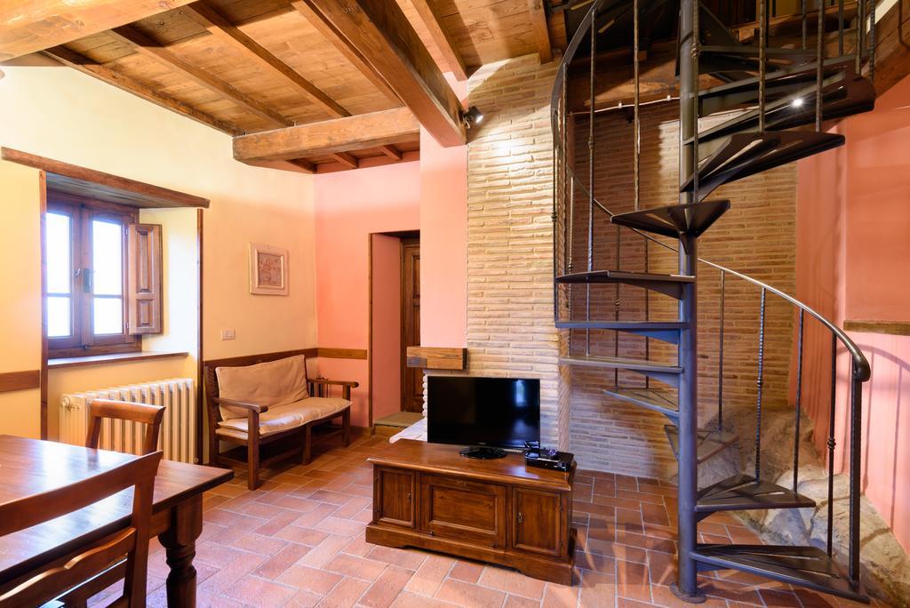 Il Borgo Dei Corsi - Charming Holiday Apartments Ortignano Raggiolo Екстериор снимка