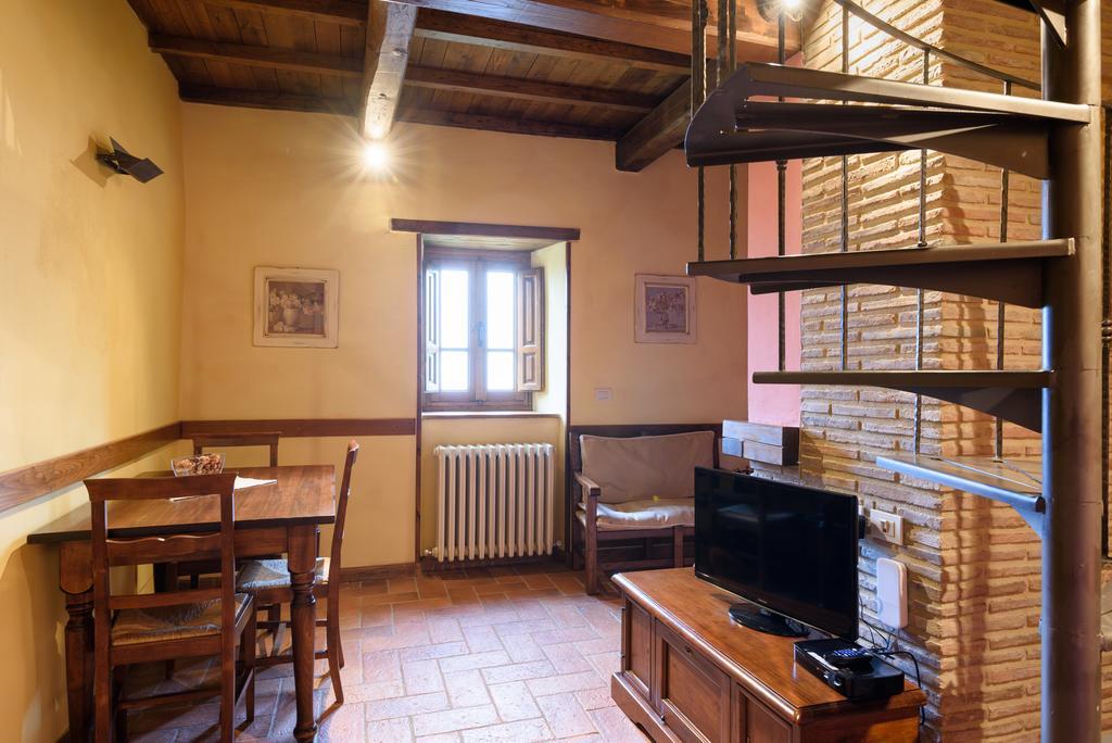 Il Borgo Dei Corsi - Charming Holiday Apartments Ortignano Raggiolo Екстериор снимка