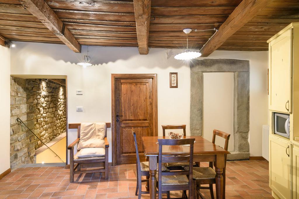Il Borgo Dei Corsi - Charming Holiday Apartments Ortignano Raggiolo Екстериор снимка