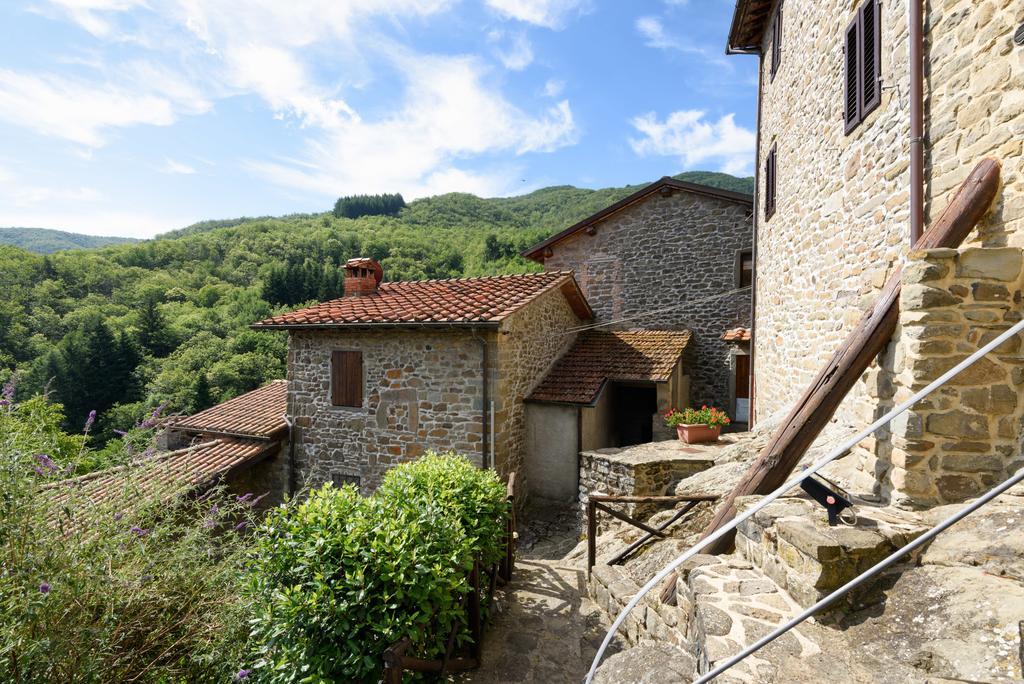 Il Borgo Dei Corsi - Charming Holiday Apartments Ortignano Raggiolo Екстериор снимка